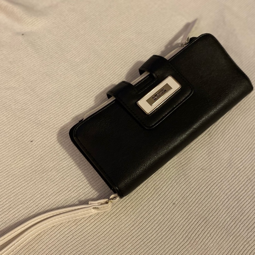 Kenneth Cole Black and White Wristlet